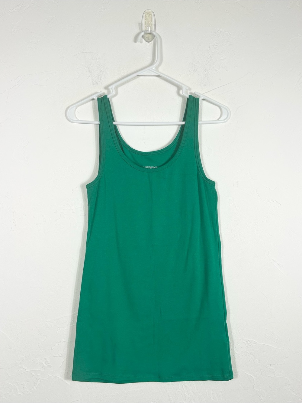 Merona Kelly Green Scoop Neck Tank Top Size L Large Basic Essential Stretch